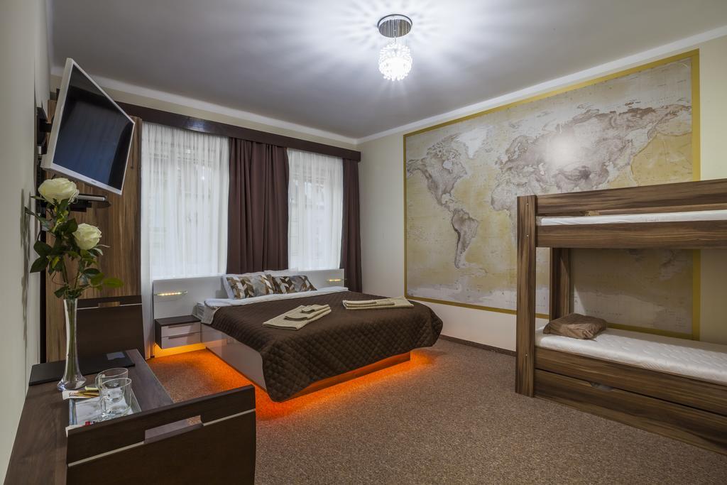 Luxury Air-Conditioned Rooms In Old Town Bratislava Exteriér fotografie