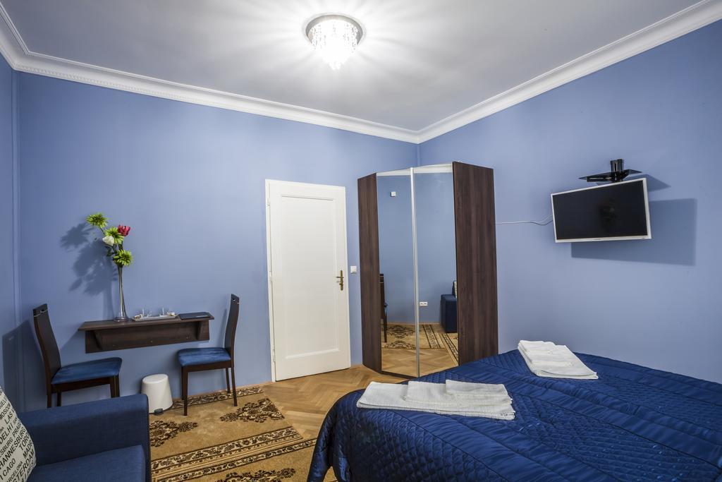Luxury Air-Conditioned Rooms In Old Town Bratislava Exteriér fotografie