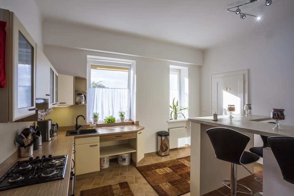 Luxury Air-Conditioned Rooms In Old Town Bratislava Exteriér fotografie