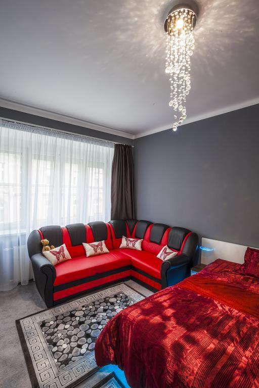 Luxury Air-Conditioned Rooms In Old Town Bratislava Exteriér fotografie